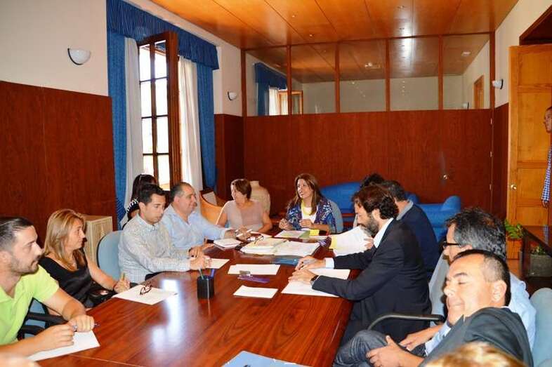 Imagen de archivo de la Junta de Gobierno en la que se tomó el acuerdo anulado por la Justicia (Foto TA)