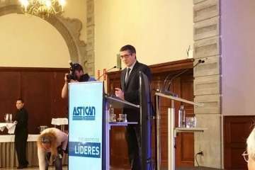 I Encuentro de Líderes con el socialista Patxi López (Foto TA)