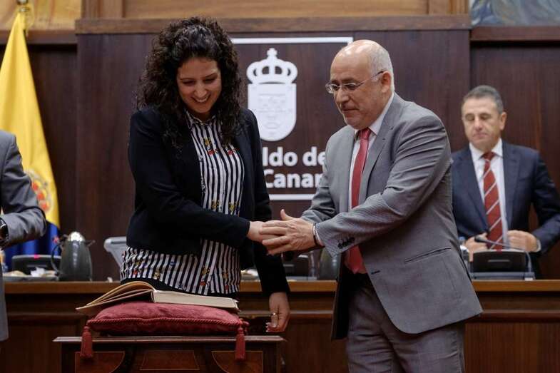 Ruth León, este viernes junto al presidente Antonio Morales (Foto TA)