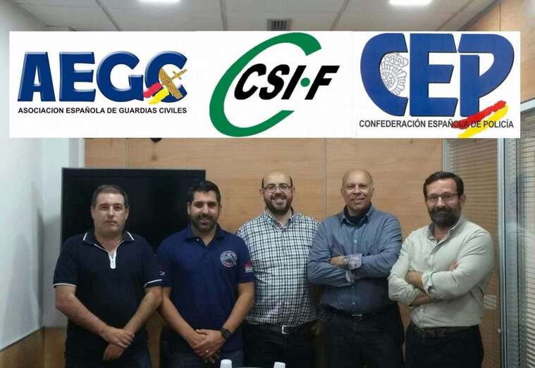 Los firmantes del acuerdo (Foto TA)