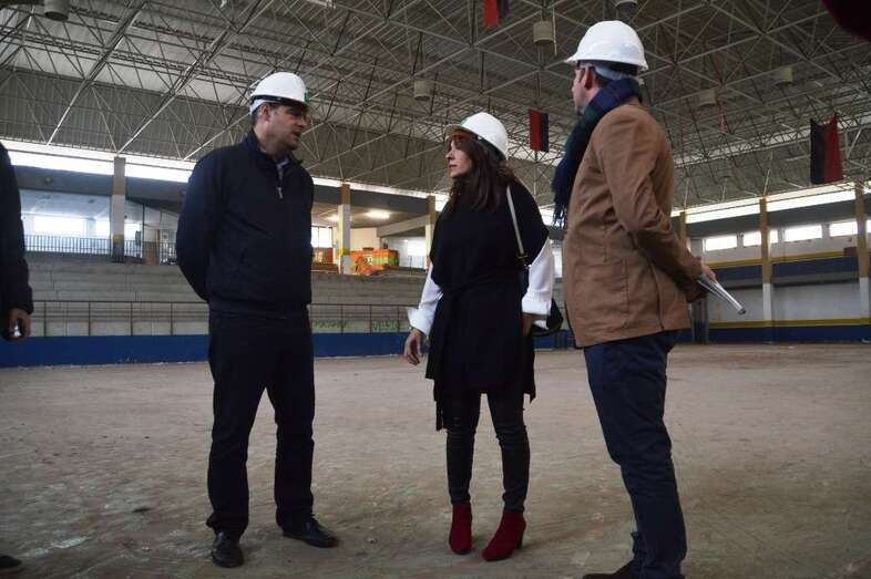 La alcaldesa y ediles del Gobierno visitaron la obra el pasado mes de enero (Foto TA)