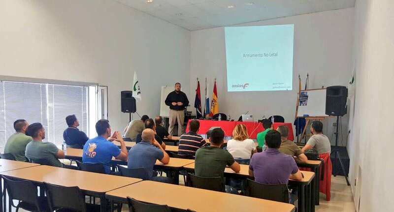 Unos 20 profesionales se sumaron al curso (Foto TA)