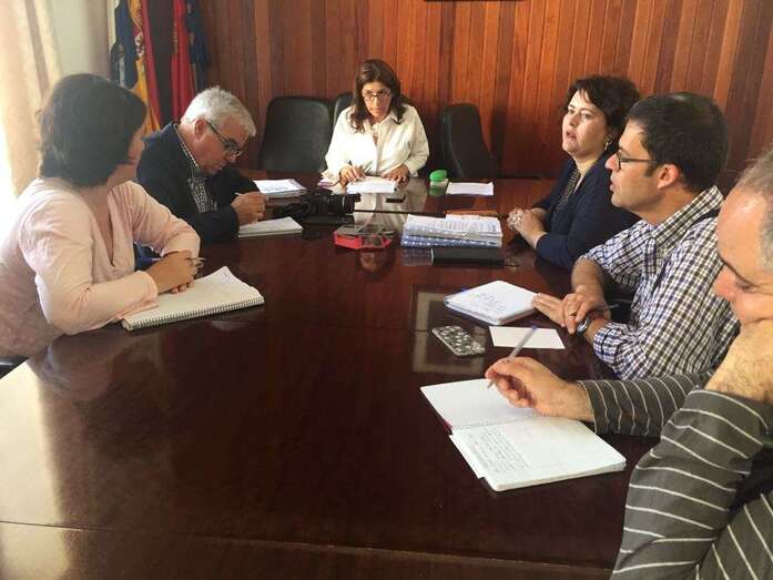 La alcaldesa Carmen Hernández, este miércoles explicando a los medios de comunicación los acuerdos de la Junta de Gobierno Local (Foto TA)