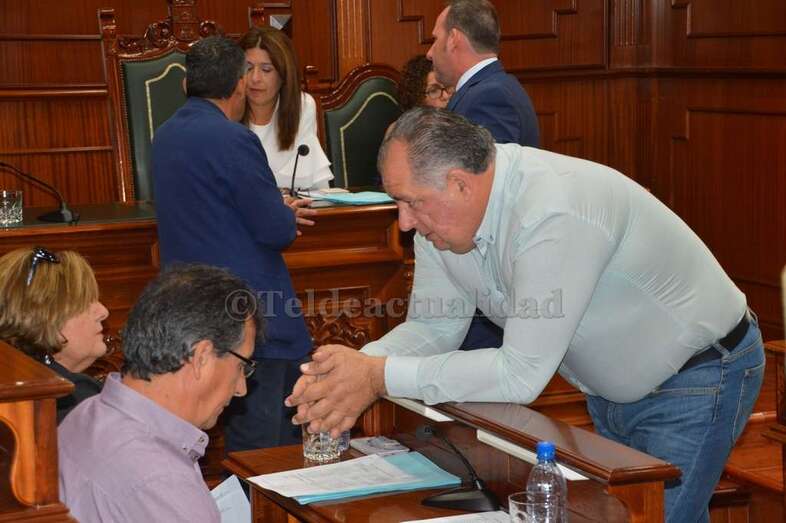 Momento del Pleno de este viernes (Foto TA)