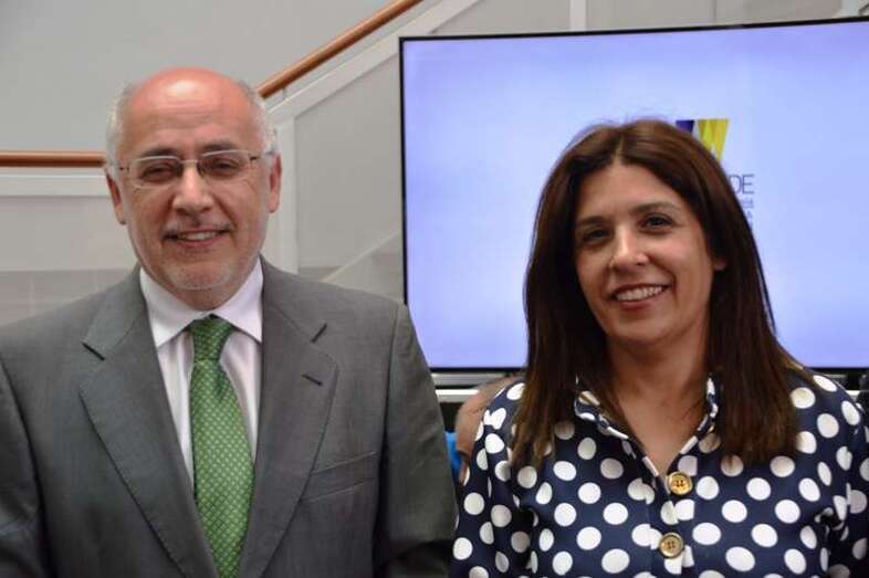 El presidente grancanario Antonio Morales y la alcaldesa Carmen Hernández rubricarán el acuerdo (Foto TA)