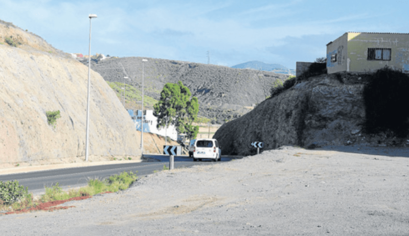Tramo de la GC-100, a la altura de la zona industrial de Lomo La Francia, en donde le llevará a cabo la intervención (Foto Canarias7 / Gerardo Montesdeoca)