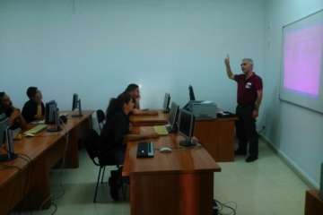 PFAE Aplicaciones con Tecnología Web (Foto TA)