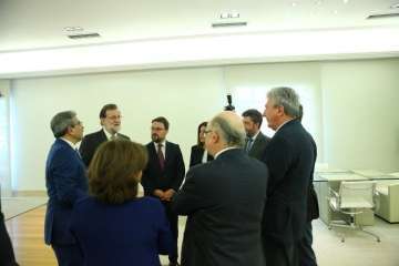 Firma del acuerdo presupuestario y polÃ¬tico en La Moncloa (Foto TA/EFE)