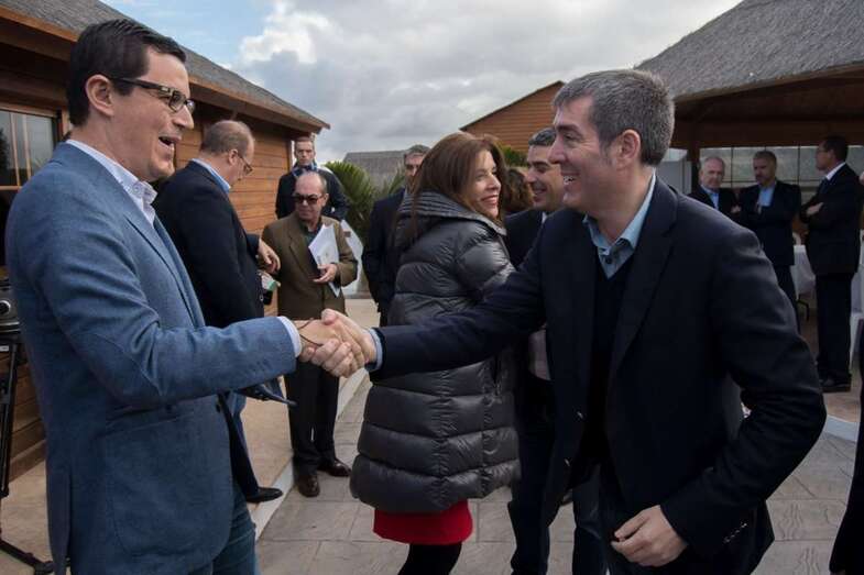 Fernando Clavijo (d) y Pablo Rodríguez (i), en una imagen de archivo (Foto TA)