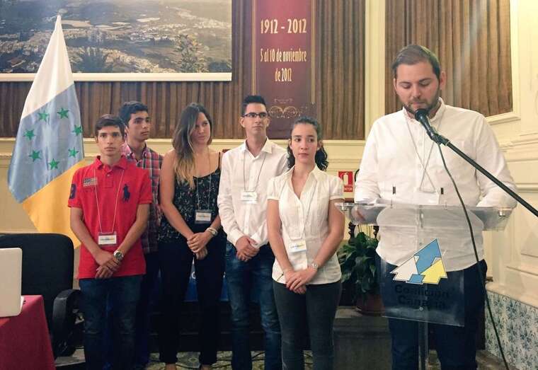 Estiven Bolaños se dirige a los asistentes al congreso juvenil tras ser elegido secretario general (Foto TA)