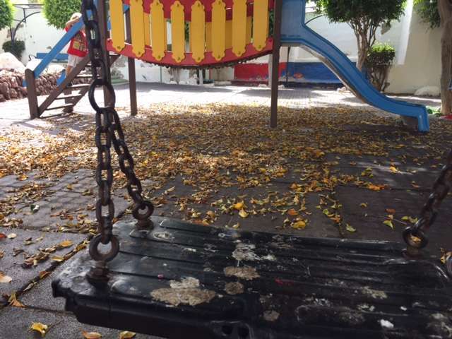 El parque infantil de Pinocho presenta un estado de 