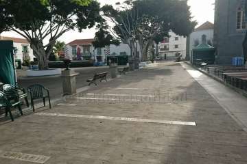 El plan de limpieza tras la Noche de San Juan retira decenas de toneladas de basura de la costa y casco  (Foto TA)