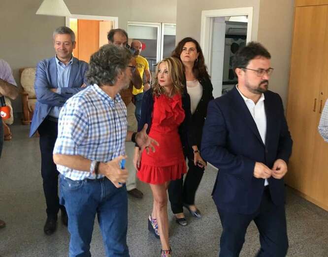 El sacerdote Jorge Hernández ejerció de guía (Foto TA)