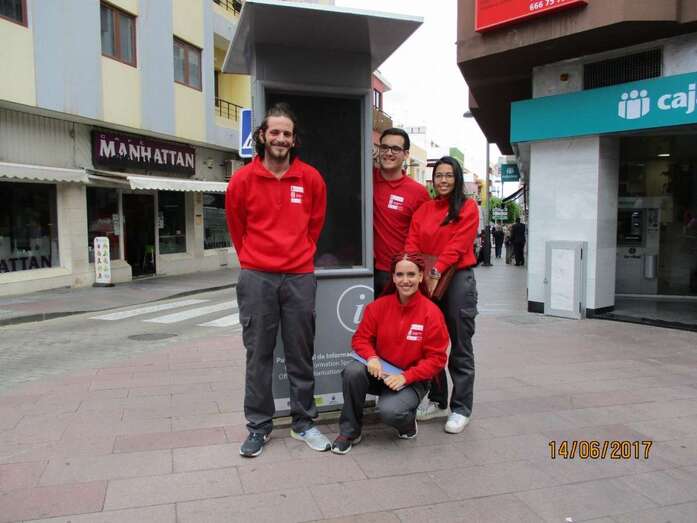 Punto de información digital situado en la avenida peatonal de Los Llanos (Foto TA)