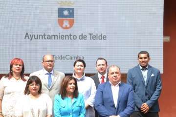 El acto tuvo lugar en el patio de la Casa Condal (Foto TA)