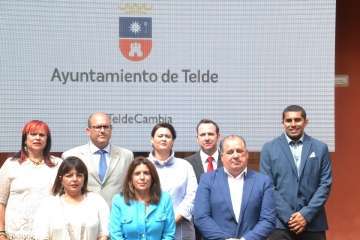 El acto tuvo lugar en el patio de la Casa Condal (Foto TA)