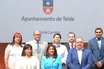 El acto tuvo lugar en el patio de la Casa Condal (Foto TA)