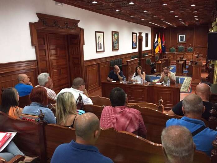 Archivo: Imagen de una reunión del Gobierno con personal municipal (Foto TA)