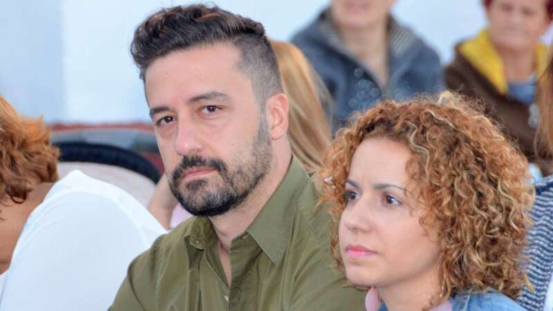Juan Antonio Peña, portavoz de Unidos, y la concejala de su grupo, Vanesa Cruz (Foto TA)