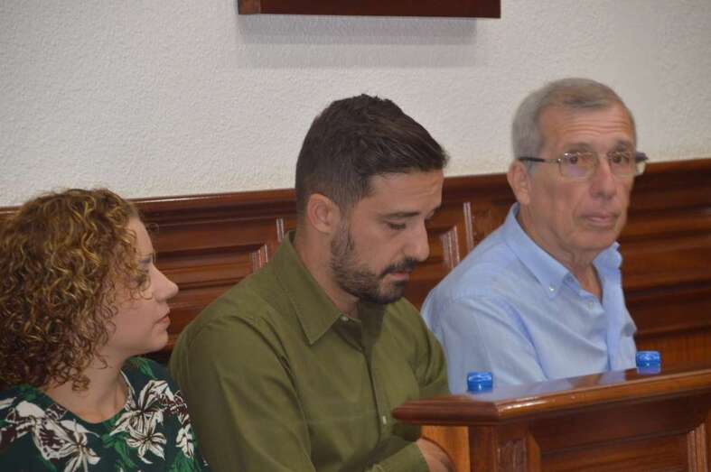 Concejales de Unidos-Ciuca, en el Pleno de este viernes (Foto TA)