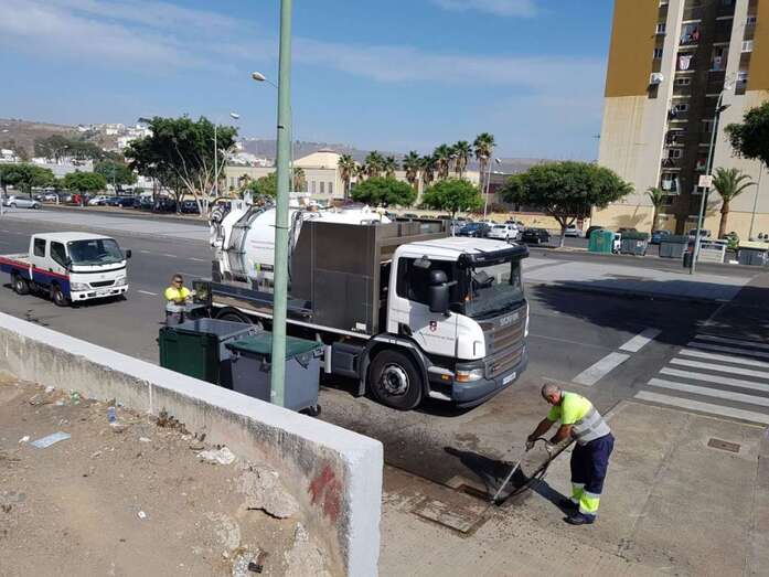 Limpieza de imbornales (Foto TA)