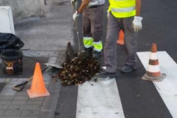 Limpieza de imbornales (Foto TA)