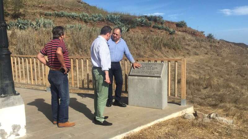 Juan Martel y Eloy Santana han visitado Cazadores que se prepara estos días para la celebración de sus fiestas (Foto TA)