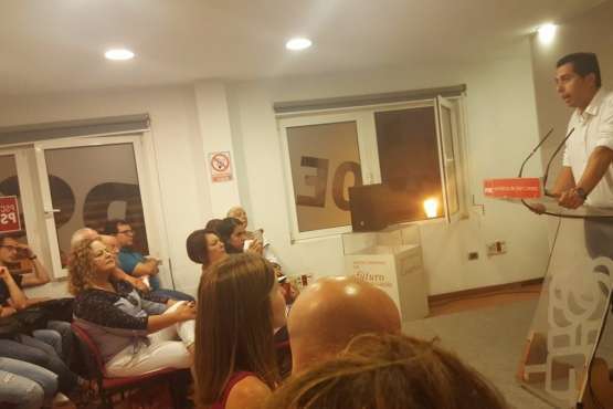 Ramos explica en la capital su proyecto político para el PSOE grancanario (Foto TA)