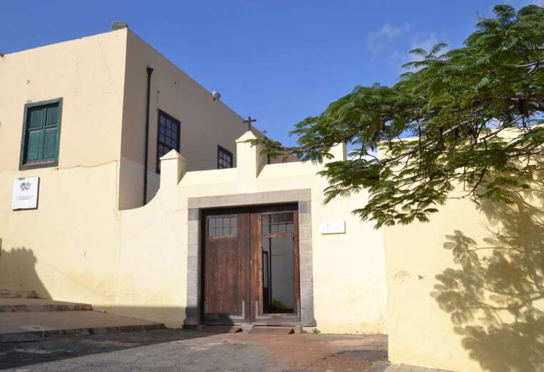 Pese a supuestamente contar con servicio de vigilancia, la Casa de la Condesa ha sido objeto de numerosos saqueos y ataques en los últimos años (Foto TA)