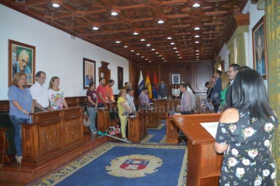 Cristina Mateo pone voz al manifiesto contra la violencia de género (Foto TA)