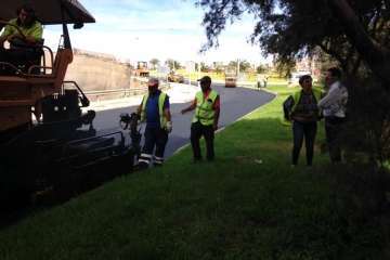 Obras de reasfaltado entre Melenara y Salinetas (Foto TA)