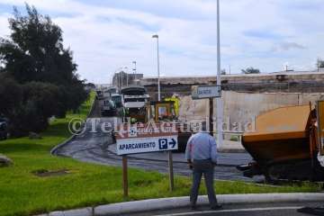 Obras de reasfaltado entre Melenara y Salinetas (Foto TA)