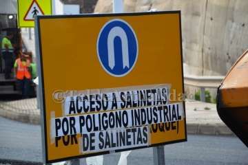 Obras de reasfaltado entre Melenara y Salinetas (Foto TA)