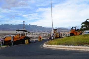 Obras de reasfaltado entre Melenara y Salinetas (Foto TA)