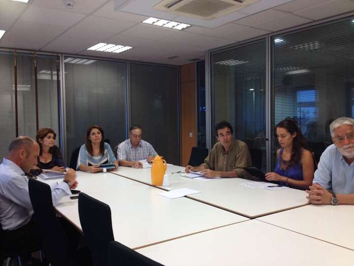 Archivo. Imagen de una reunión de la comisión de seguimiento (Foto TA)