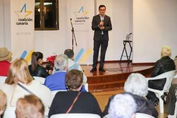 Encuentro abierto de Pablo Rodríguez en El Ejido-Telde (Foto Antonio Alí)