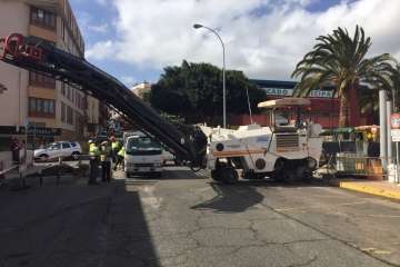 Vías y Obras renueva el asfaltado del entorno de Narea (Foto TA)