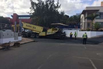 Vías y Obras renueva el asfaltado del entorno de Narea (Foto TA)