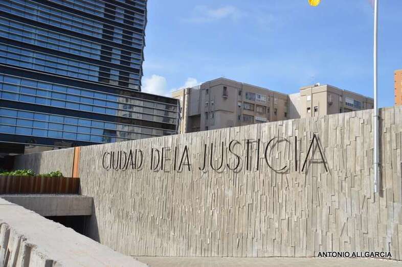 Edificio de la Ciudad de la Justicia de la capital grancanaria (Foto Antonio Alí)