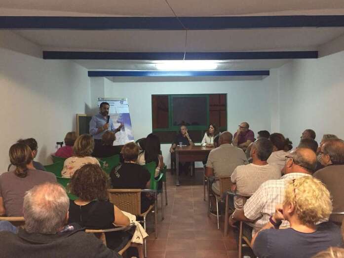 El Gobierno de Telde presentó el proyecto a los vecinos (Foto TA)