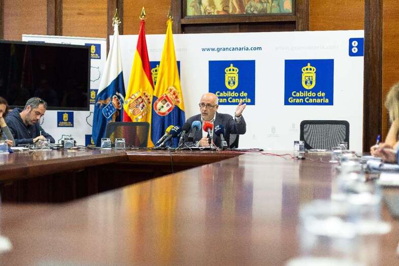 El presidente grancanario compareció este martes en rueda de prensa para expresar su rechazo al proyecto de Redexis Gas (Foto TA)