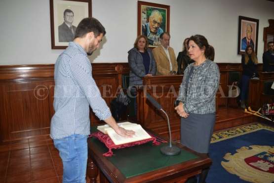 José Hernández toma posesión como nuevo concejal de Telde (Foto TA)