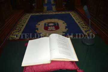 José Hernández toma posesión como nuevo concejal de Telde (Foto TA)