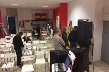 Mercadillo en Telde de objetos de la II República (Foto TA)