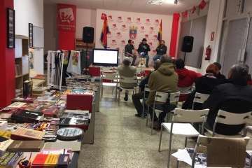 Mercadillo en Telde de objetos de la II República (Foto TA)