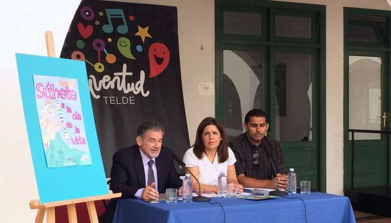 El consejero Pedro Justo, la alcaldesa Carmen Hernández y el concejal Abraham Santana