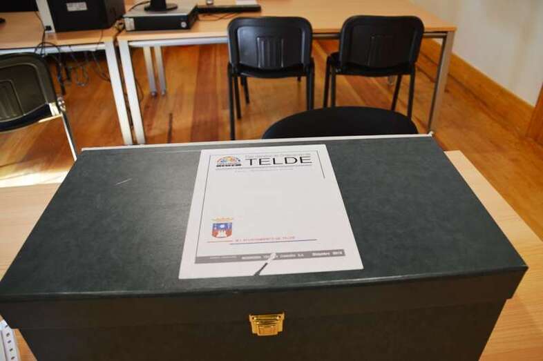 Caja con la documentación del PGO de Telde (Foto TA)
