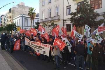 Protesta de policías locales para exigir el anticipo de la edad de jubilación (Foto TA)