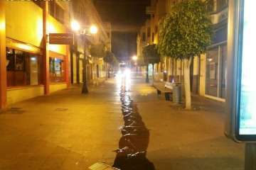 Limpieza de Los Llanos de Telde tras el evento por el cambio de hora (Foto TA)