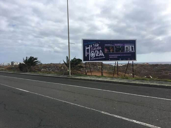 Imagen de una de los polémicos anuncios (Foto TA)